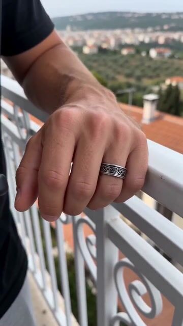 Men's ring anti-stress rotating ring steel Celtic knot video