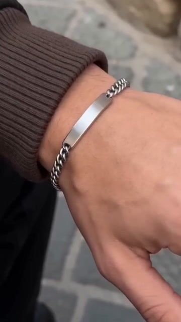Bracelet personnalise chaine acier gourmette homme gravure personnalisee video
