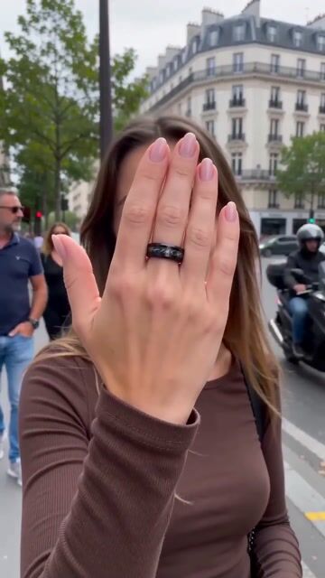Bague Galaxie personnalisee alliance anneau Tungstene noir video