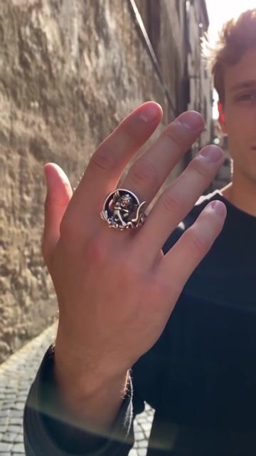 Bague chevalière ouverte argent ange gardien video