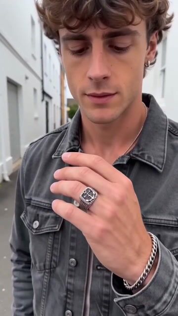 Celtic signet ring in 925 sterling silver – Adjustable anchor motif design video