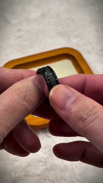 Bague homme anneau tungstene rainure rouage personnalisable video