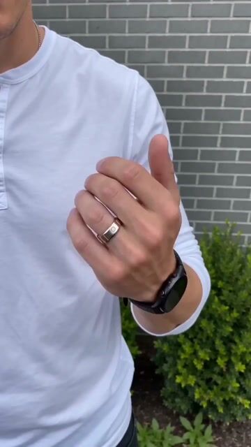 Anello uomo tungsteno zircone scanalature ingranaggio – Finitura lucida video